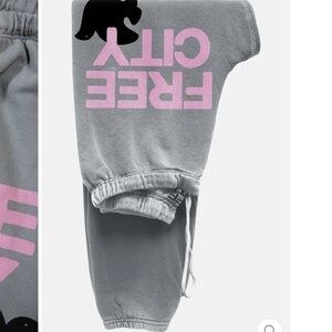 FREECITY LARGE SWEATPANTS SILVER CLOUD size medium M